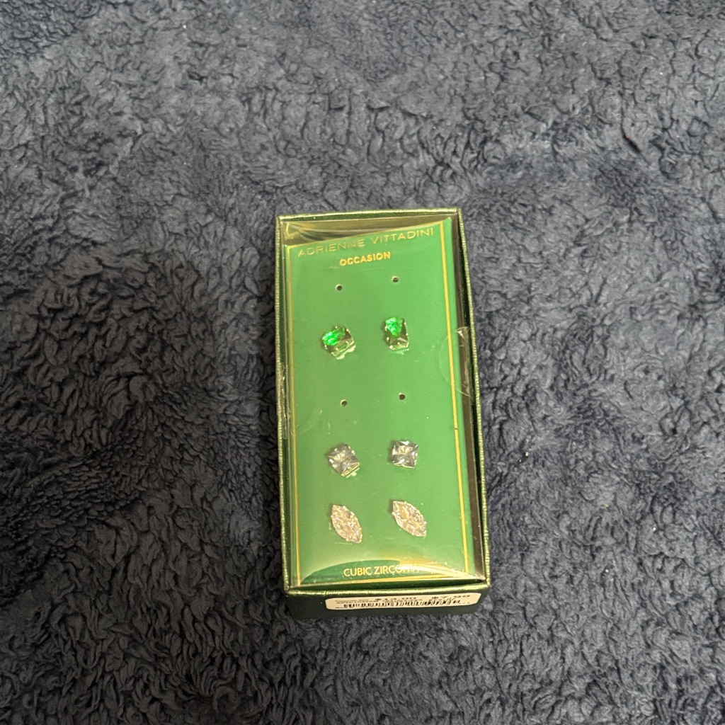 Adrienne Vittadini Green And Clear Stone Earring Trio 18$